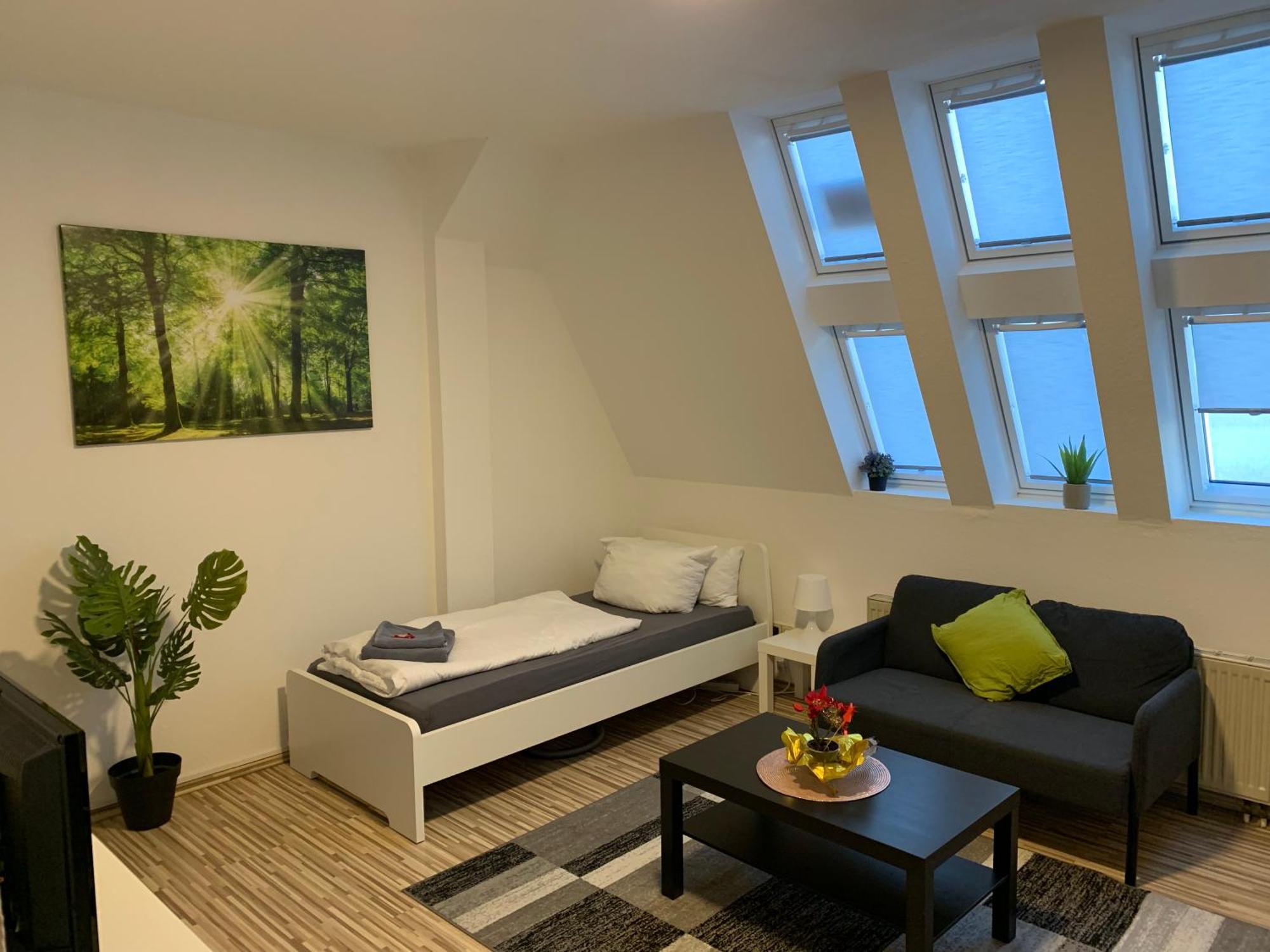 Cityapartment Platinum-zentrum Mit Parkplatz Apartment *