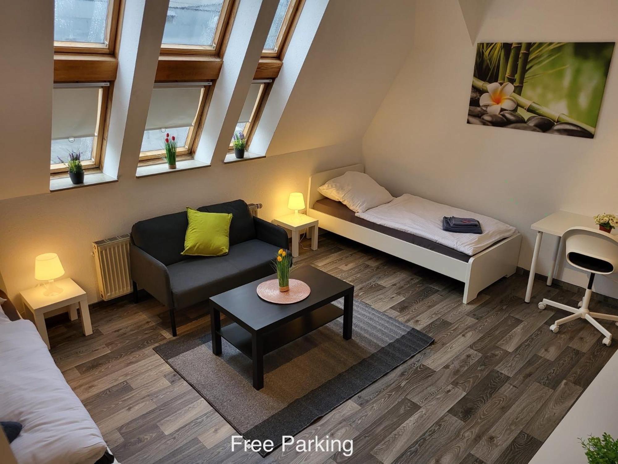 Cityapartment Platinum-zentrum Mit Parkplatz Apartment *